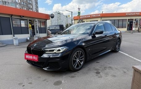 BMW 5 серия, 2022 год, 5 900 000 рублей, 3 фотография