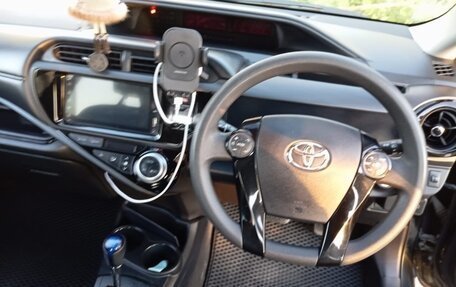 Toyota Aqua I, 2017 год, 950 000 рублей, 14 фотография