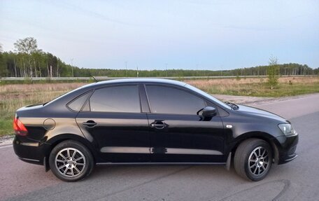 Volkswagen Polo VI (EU Market), 2013 год, 800 000 рублей, 2 фотография