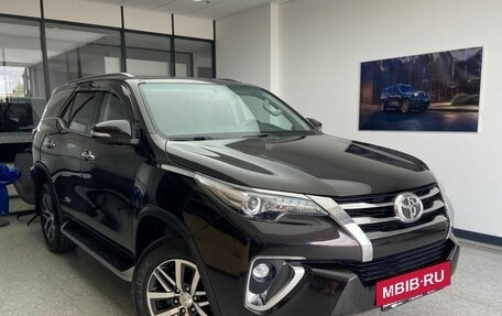 Toyota Fortuner II, 2019 год, 4 150 000 рублей, 3 фотография