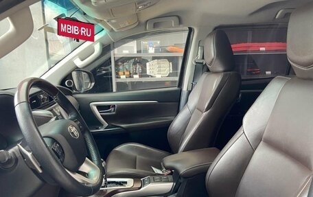 Toyota Fortuner II, 2019 год, 4 150 000 рублей, 10 фотография