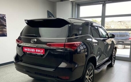 Toyota Fortuner II, 2019 год, 4 150 000 рублей, 4 фотография