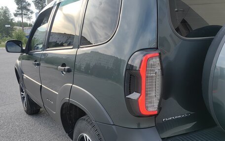 Chevrolet Niva I рестайлинг, 2018 год, 850 000 рублей, 3 фотография