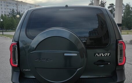 Chevrolet Niva I рестайлинг, 2018 год, 850 000 рублей, 4 фотография