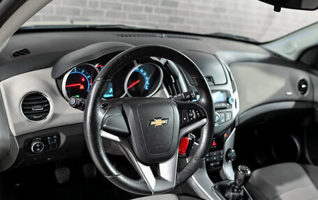 Chevrolet Cruze II, 2013 год, 950 000 рублей, 12 фотография