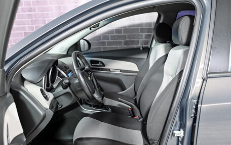 Chevrolet Cruze II, 2013 год, 950 000 рублей, 10 фотография