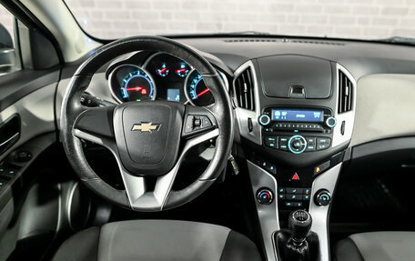 Chevrolet Cruze II, 2013 год, 950 000 рублей, 17 фотография