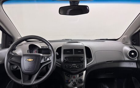Chevrolet Aveo III, 2014 год, 670 000 рублей, 8 фотография