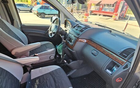 Mercedes-Benz Viano, 2011 год, 1 780 000 рублей, 2 фотография