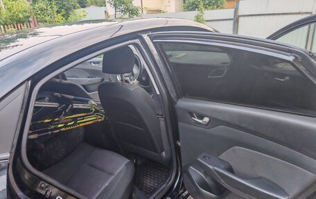 Hyundai Solaris II рестайлинг, 2017 год, 1 132 000 рублей, 10 фотография