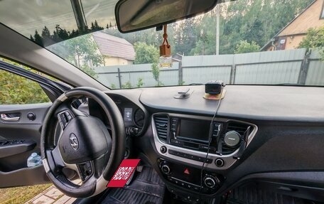 Hyundai Solaris II рестайлинг, 2017 год, 1 132 000 рублей, 13 фотография