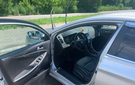 Hyundai Sonata VI, 2012 год, 790 000 рублей, 17 фотография