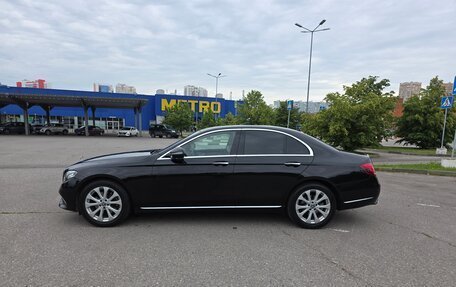 Mercedes-Benz E-Класс, 2019 год, 2 900 000 рублей, 2 фотография