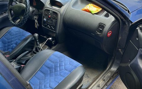Mitsubishi Carisma I, 2003 год, 220 000 рублей, 10 фотография