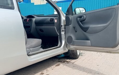 Opel Corsa C рестайлинг, 2000 год, 250 000 рублей, 8 фотография