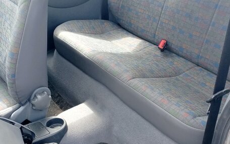 Opel Corsa C рестайлинг, 2000 год, 250 000 рублей, 17 фотография