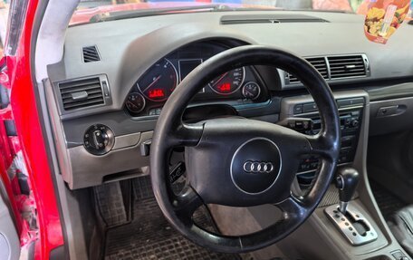 Audi A4, 2004 год, 600 000 рублей, 10 фотография