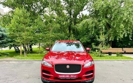 Jaguar F-Pace, 2017 год, 2 300 000 рублей, 2 фотография