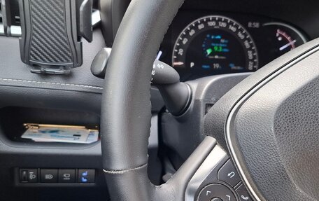 Toyota RAV4, 2020 год, 3 360 000 рублей, 8 фотография