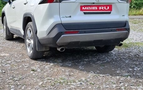Toyota RAV4, 2020 год, 3 360 000 рублей, 3 фотография