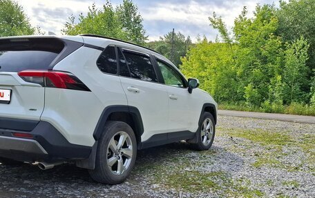 Toyota RAV4, 2020 год, 3 360 000 рублей, 20 фотография