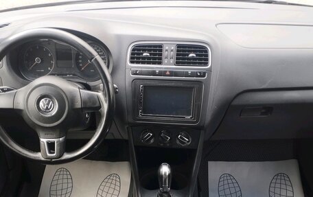 Volkswagen Polo VI (EU Market), 2012 год, 750 000 рублей, 7 фотография