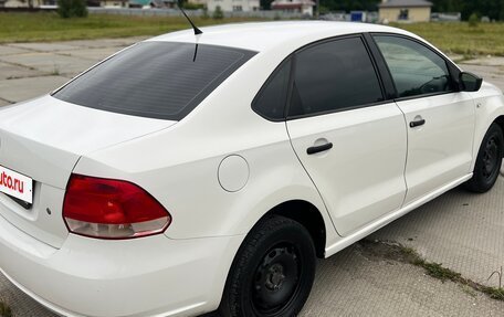 Volkswagen Polo VI (EU Market), 2013 год, 400 000 рублей, 3 фотография