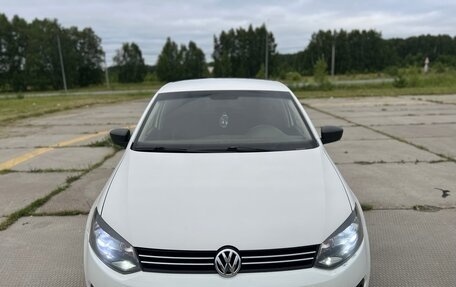 Volkswagen Polo VI (EU Market), 2013 год, 400 000 рублей, 5 фотография