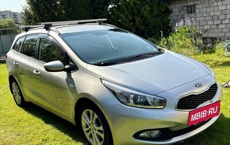 KIA cee'd III, 2013 год, 999 999 рублей, 6 фотография