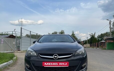 Opel Astra J, 2013 год, 760 000 рублей, 2 фотография