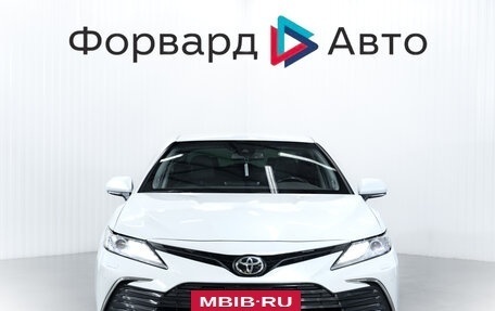 Toyota Camry, 2021 год, 2 950 000 рублей, 2 фотография