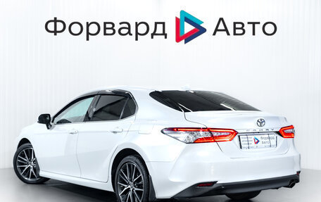 Toyota Camry, 2021 год, 2 950 000 рублей, 5 фотография