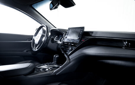 Toyota Camry, 2021 год, 2 950 000 рублей, 17 фотография