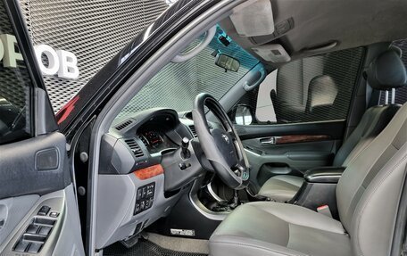 Toyota Land Cruiser Prado 120 рестайлинг, 2005 год, 1 730 000 рублей, 12 фотография