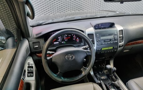 Toyota Land Cruiser Prado 120 рестайлинг, 2005 год, 1 730 000 рублей, 20 фотография