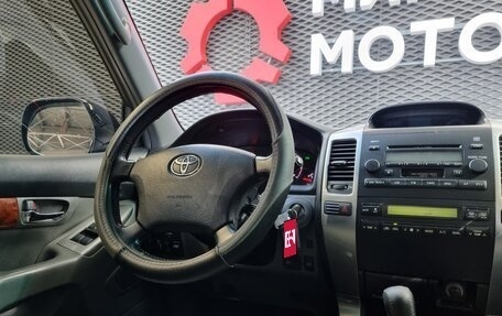 Toyota Land Cruiser Prado 120 рестайлинг, 2005 год, 1 730 000 рублей, 21 фотография
