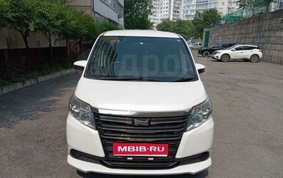 Toyota Noah III, 2014 год, 1 700 000 рублей, 1 фотография