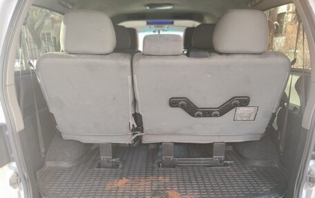 Hyundai H-1 II рестайлинг, 2007 год, 950 000 рублей, 19 фотография