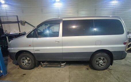 Hyundai H-1 II рестайлинг, 2007 год, 950 000 рублей, 15 фотография