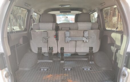 Hyundai H-1 II рестайлинг, 2007 год, 950 000 рублей, 13 фотография