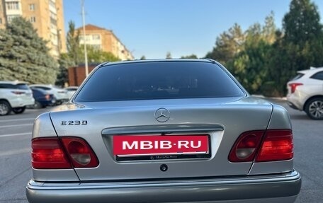 Mercedes-Benz E-Класс, 1997 год, 750 000 рублей, 16 фотография