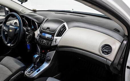 Chevrolet Cruze II, 2013 год, 835 000 рублей, 15 фотография