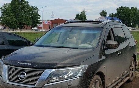 Nissan Pathfinder, 2014 год, 1 900 000 рублей, 6 фотография
