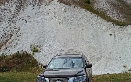 Nissan Pathfinder, 2014 год, 1 900 000 рублей, 9 фотография