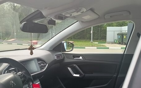 Peugeot 308 II, 2018 год, 1 200 000 рублей, 10 фотография