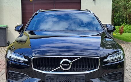 Volvo V60 II, 2019 год, 2 490 000 рублей, 2 фотография