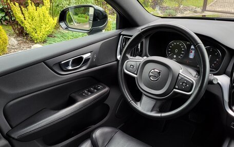 Volvo V60 II, 2019 год, 2 490 000 рублей, 25 фотография