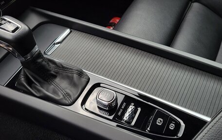 Volvo V60 II, 2019 год, 2 490 000 рублей, 21 фотография