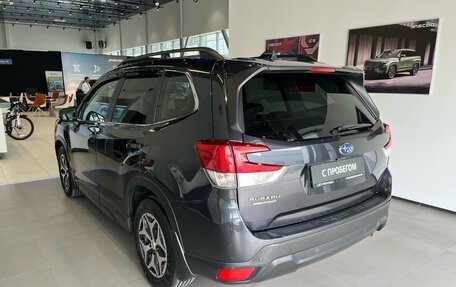 Subaru Forester, 2019 год, 2 590 000 рублей, 3 фотография