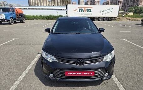 Toyota Camry, 2015 год, 1 950 000 рублей, 2 фотография